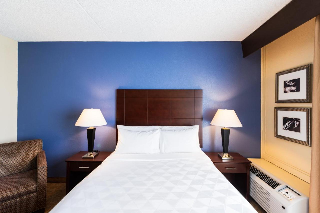 Holiday Inn South Plainfield-Piscataway By Ihg Kültér fotó